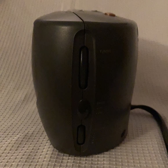 Philips Magnavox Alarm Clock/Radio! - Picture 5 of 6